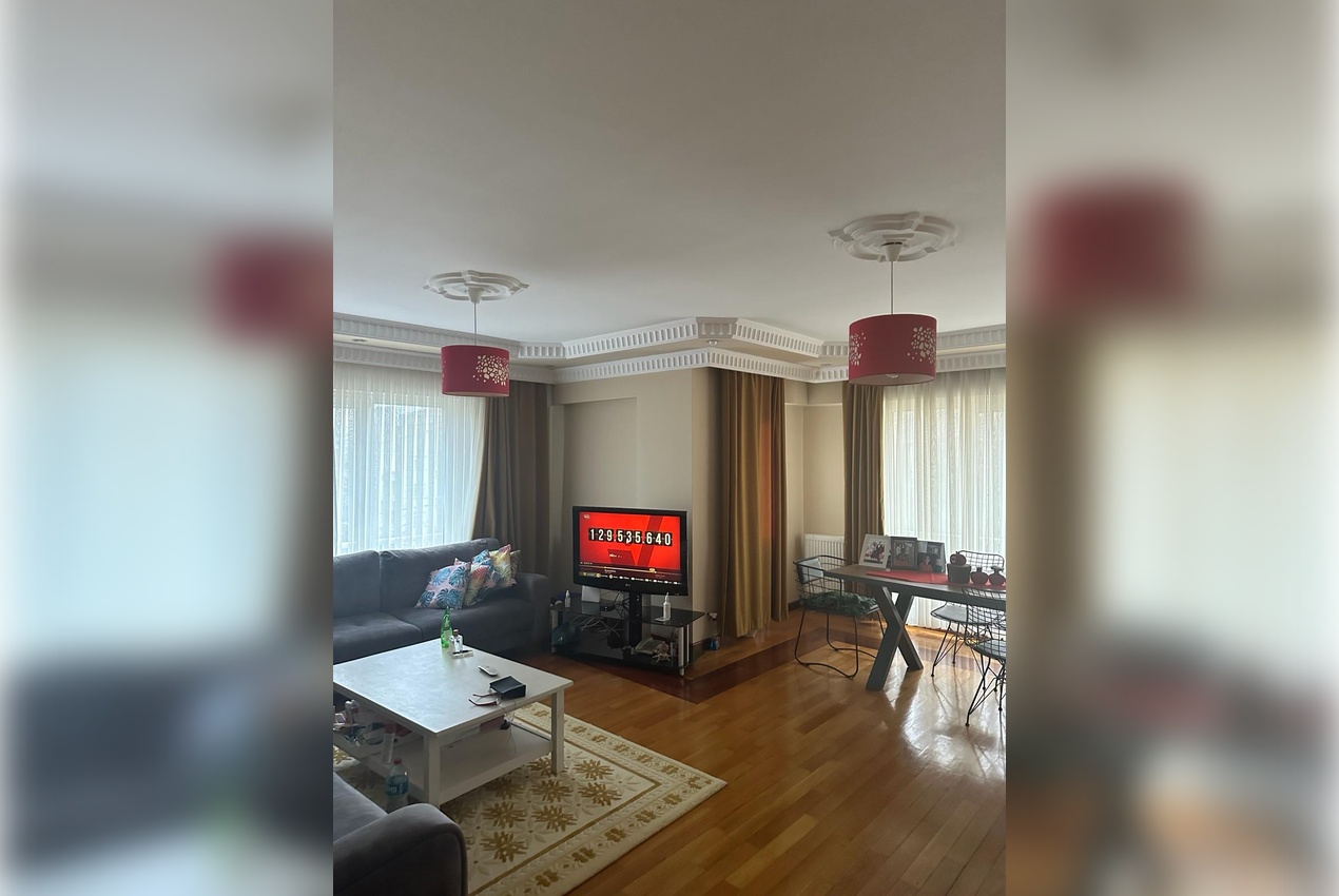 Ataşehir Yenişehir'de Geniş Daire